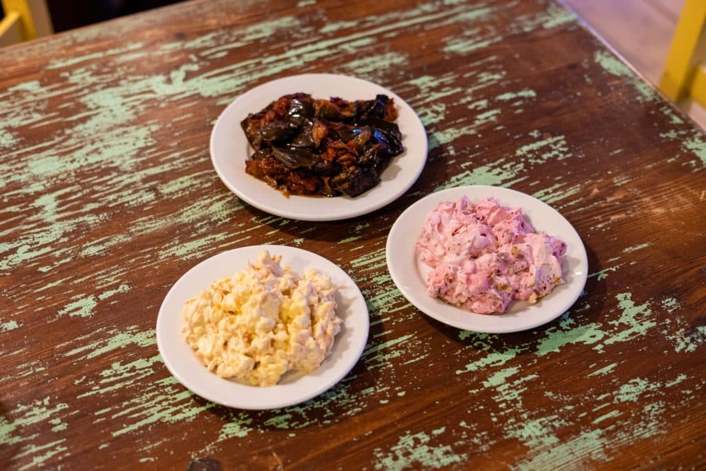 Oti Apomeine – wood-fired dish